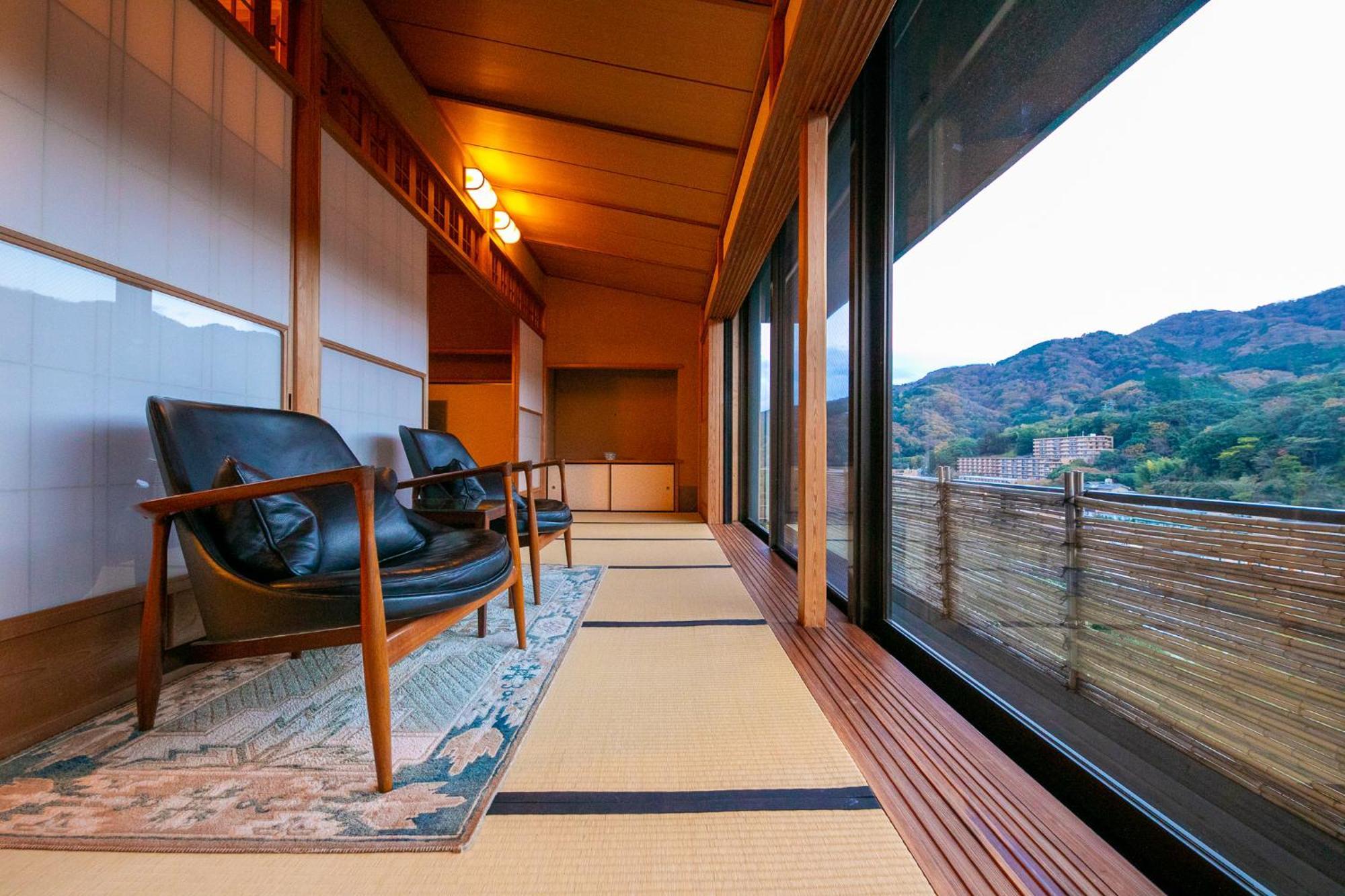 Fukiya Ryokan Yugawara Buitenkant foto